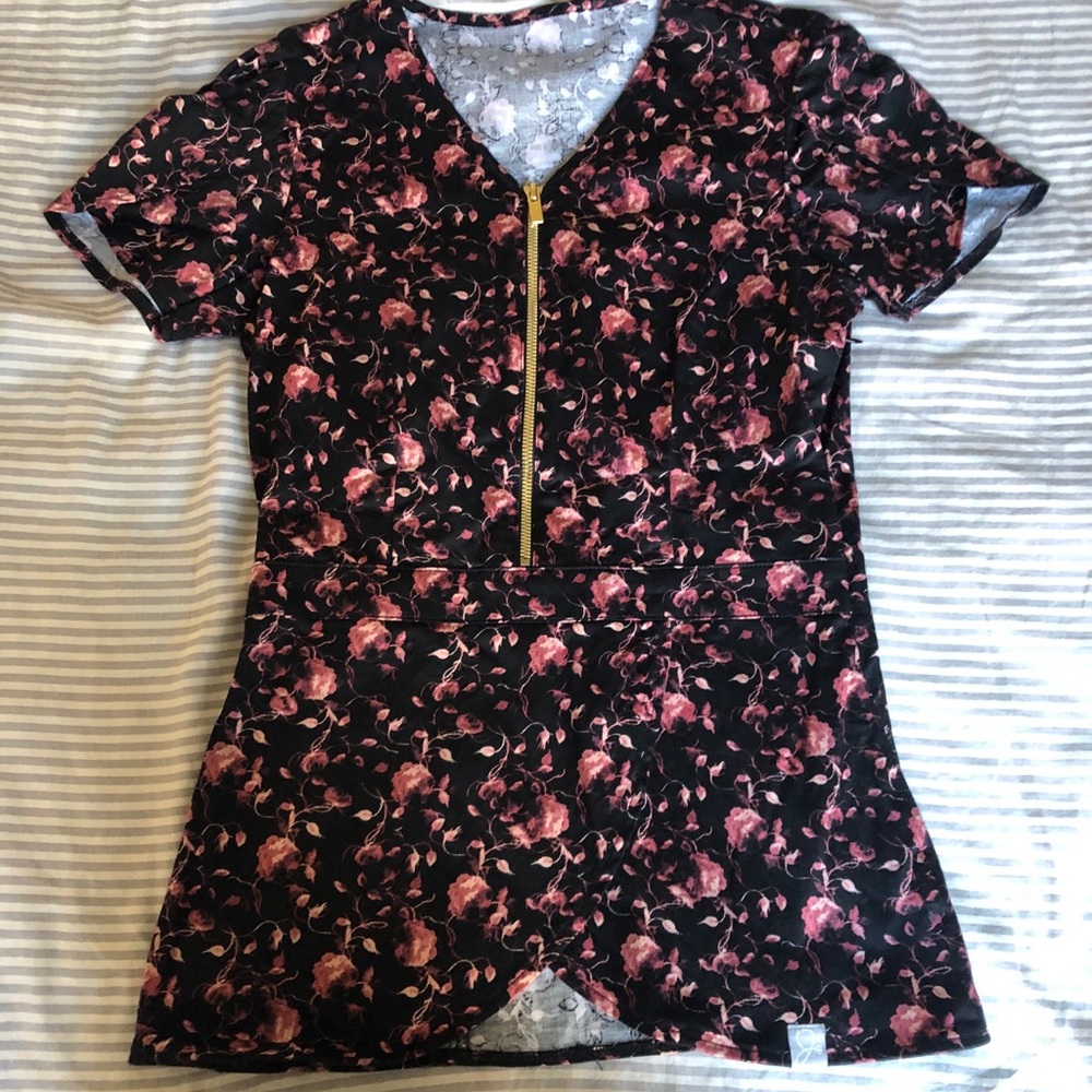 Jaanuu floral black and pink scrub top